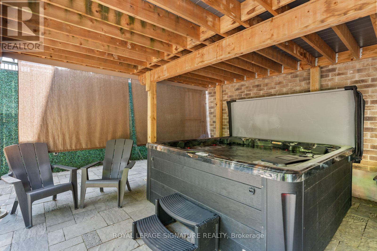 704 Robert Ferrie Drive, Kitchener, Ontario  N2R 0B2 - Photo 42 - X13019334