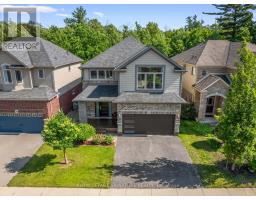 704 ROBERT FERRIE DRIVE, Kitchener, Ontario