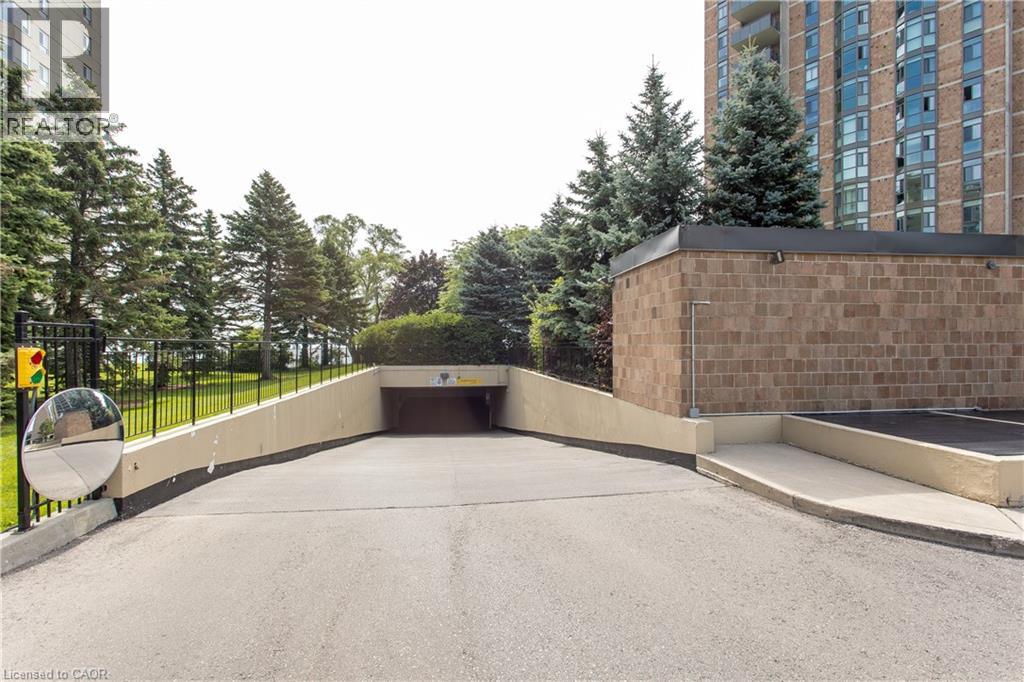5250 Lakeshore Road Unit# 1204, Burlington, Ontario  L7L 5L2 - Photo 35 - 40834181