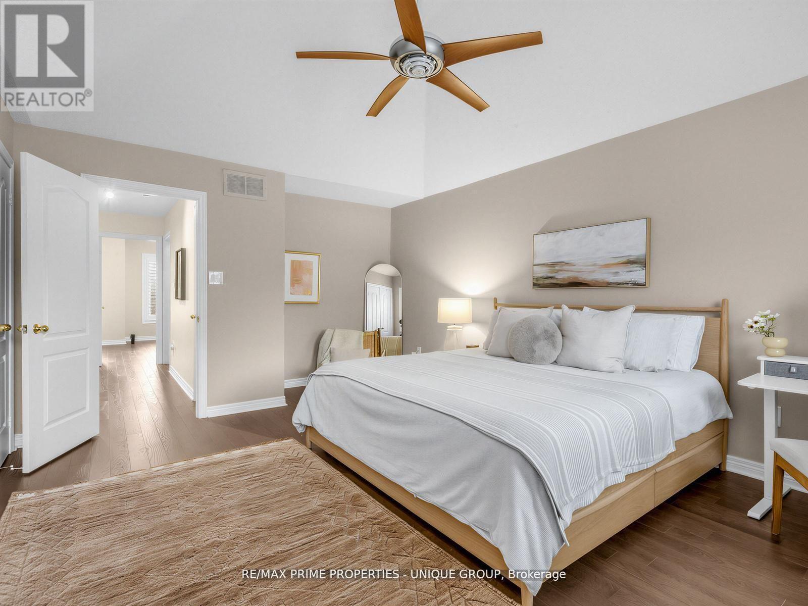 19 James Stock Path, Toronto, Ontario  M8Z 6C6 - Photo 4 - W13213740