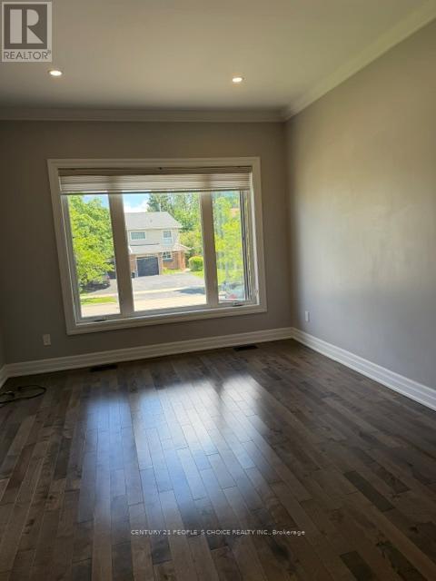 2951 Salerno Crescent, Mississauga, Ontario  L5N 1T3 - Photo 3 - W13213610