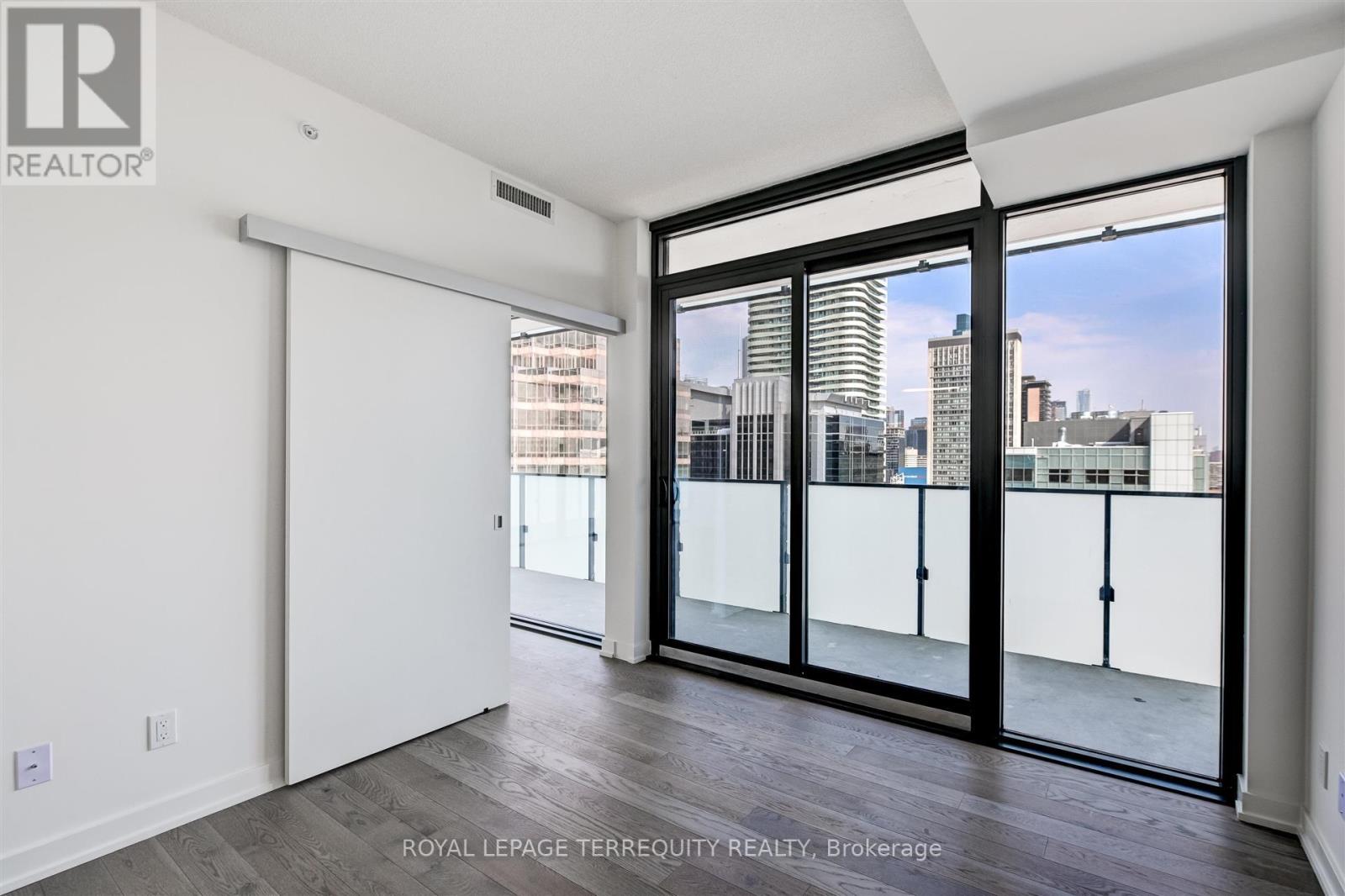 2911 - 25 Richmond Street E, Toronto, Ontario  M5C 0A6 - Photo 10 - C13214576