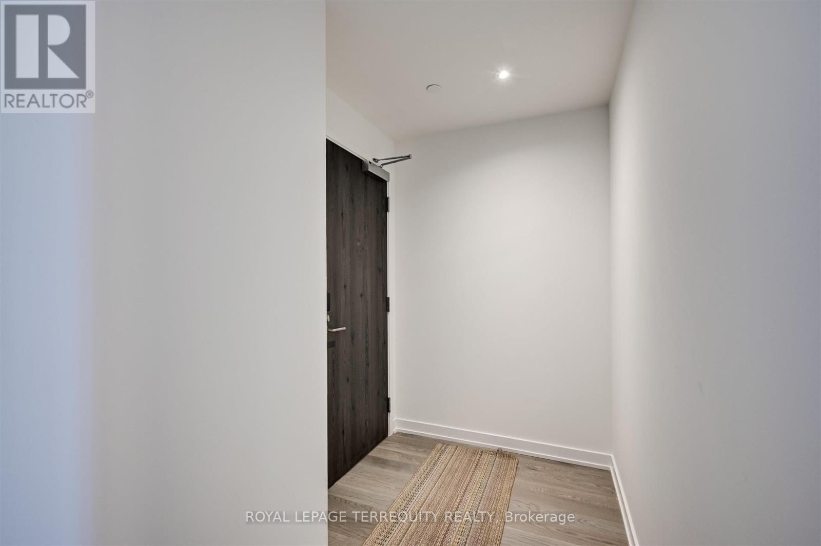 2911 - 25 Richmond Street E, Toronto, Ontario  M5C 0A6 - Photo 2 - C13214576