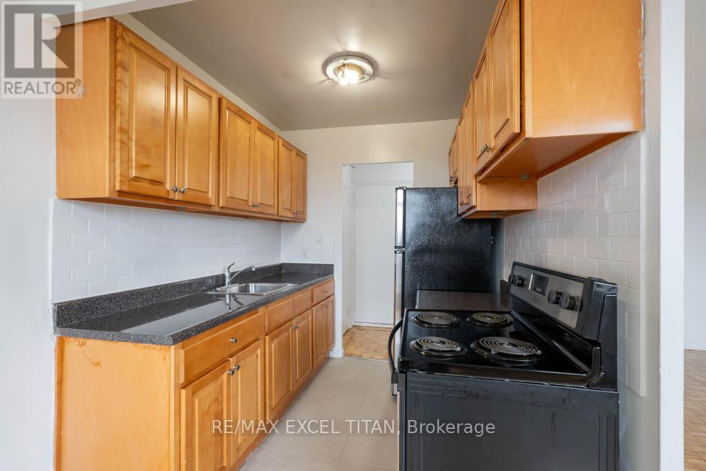 111 - 2895 Bathurst Street, Toronto, Ontario  M6H 3A8 - Photo 6 - C13214668