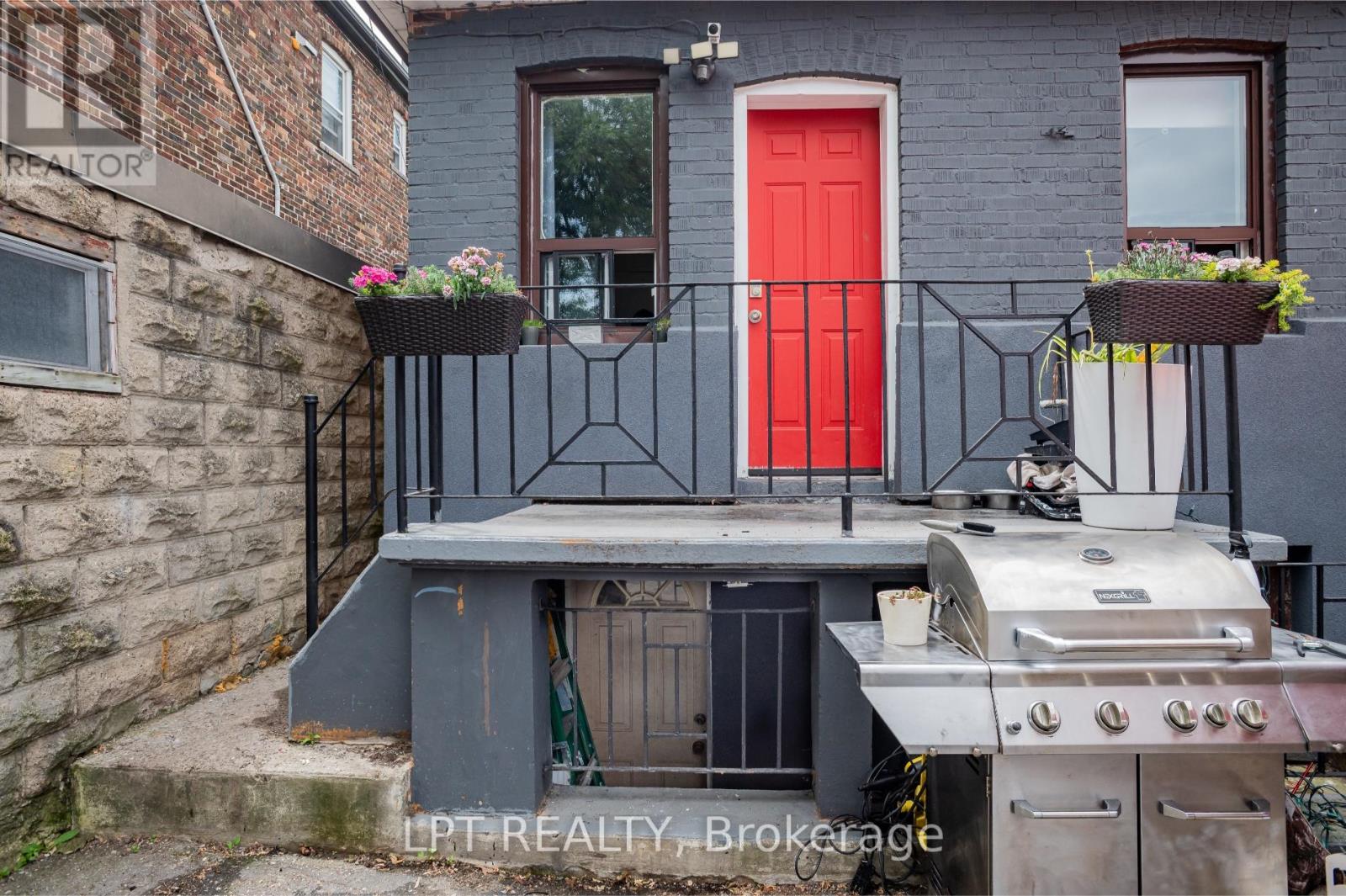 541 Vaughan Road, Toronto, Ontario  M6C 2R2 - Photo 26 - C13214806