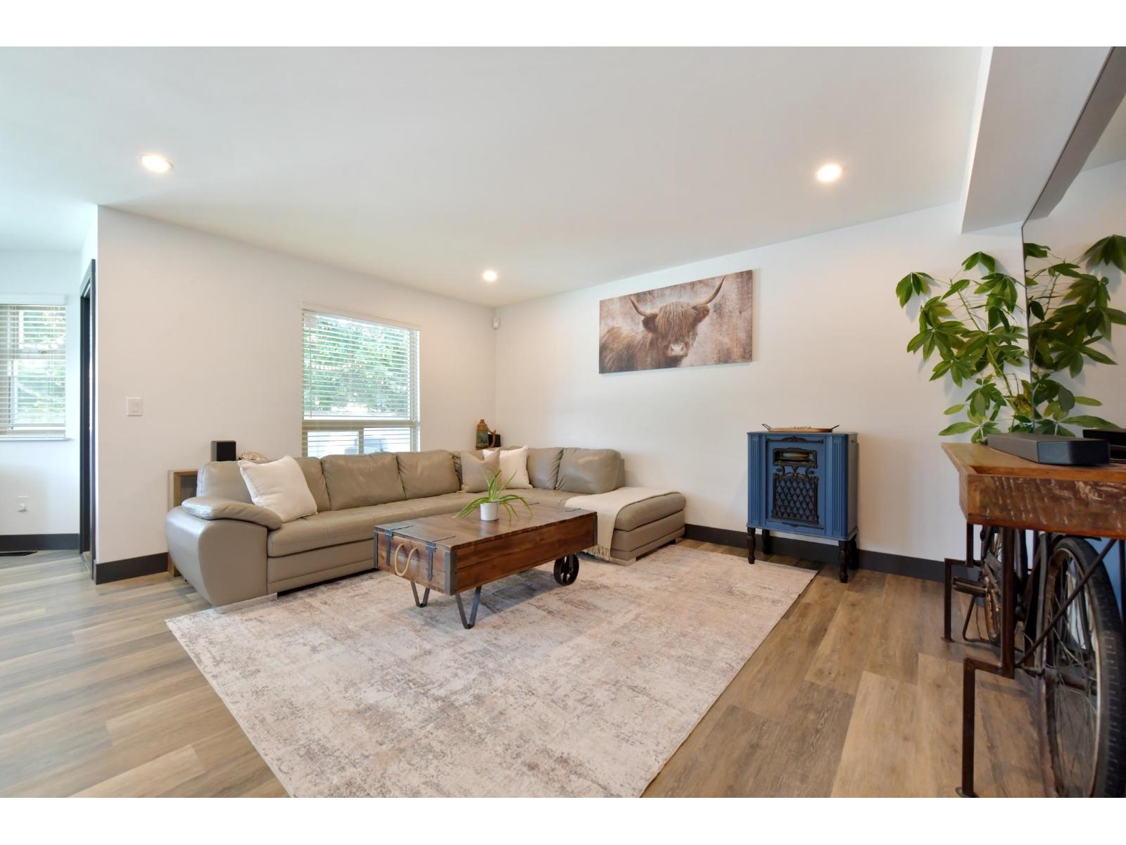 6289 187 Street, Surrey, British Columbia  V3S 7N8 - Photo 9 - R3129409