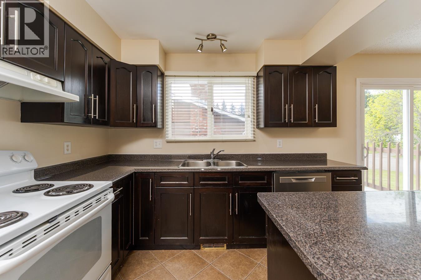 4143 22nd Avenue, Prince George, British Columbia  V2N 3N3 - Photo 9 - R3129581