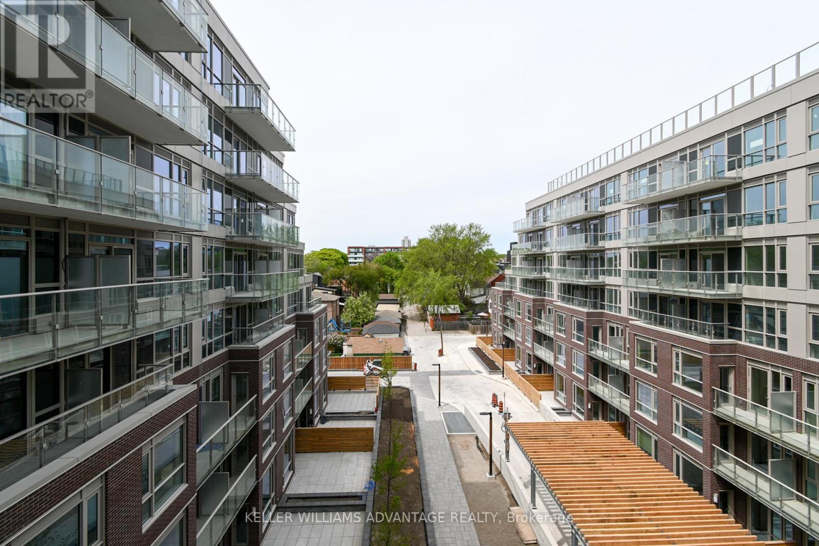 520 - 150 Logan Avenue, Toronto, Ontario  M4M 1C5 - Photo 7 - E13214562
