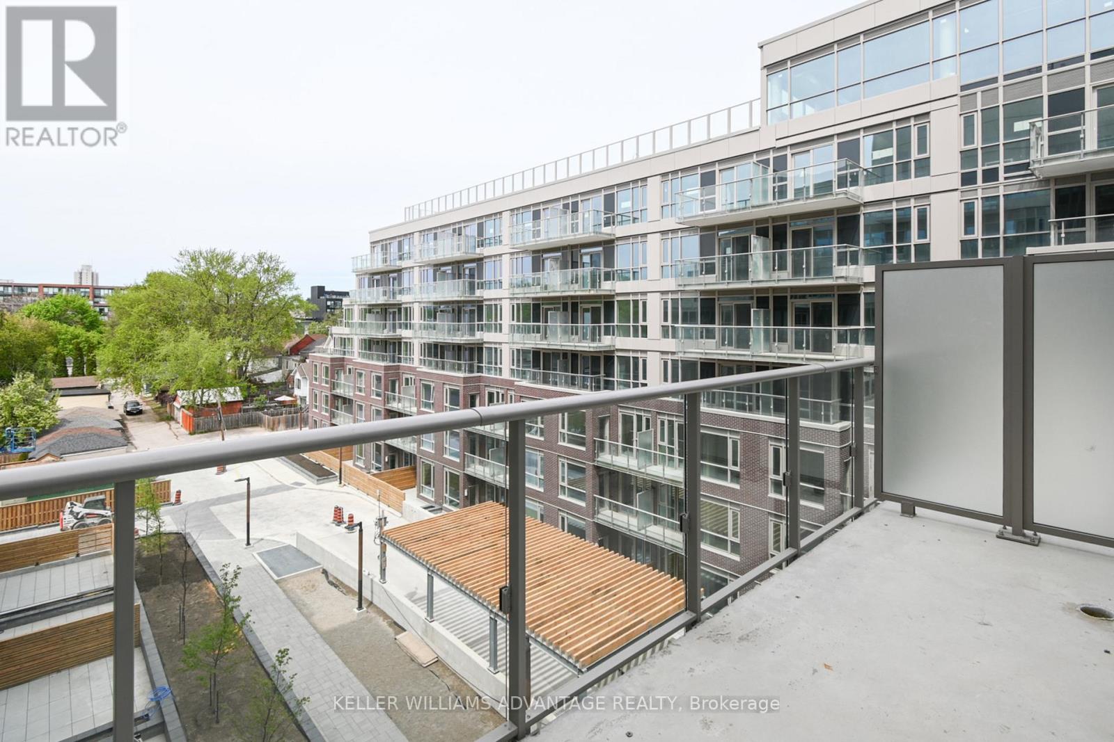 520 - 150 Logan Avenue, Toronto, Ontario  M4M 1C5 - Photo 8 - E13214562