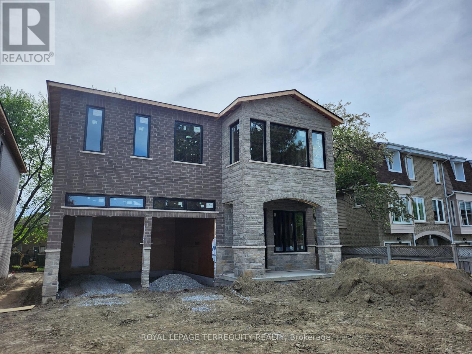 3372 Brimley Road, Toronto, Ontario  M1V 4X6 - Photo 4 - E13214596