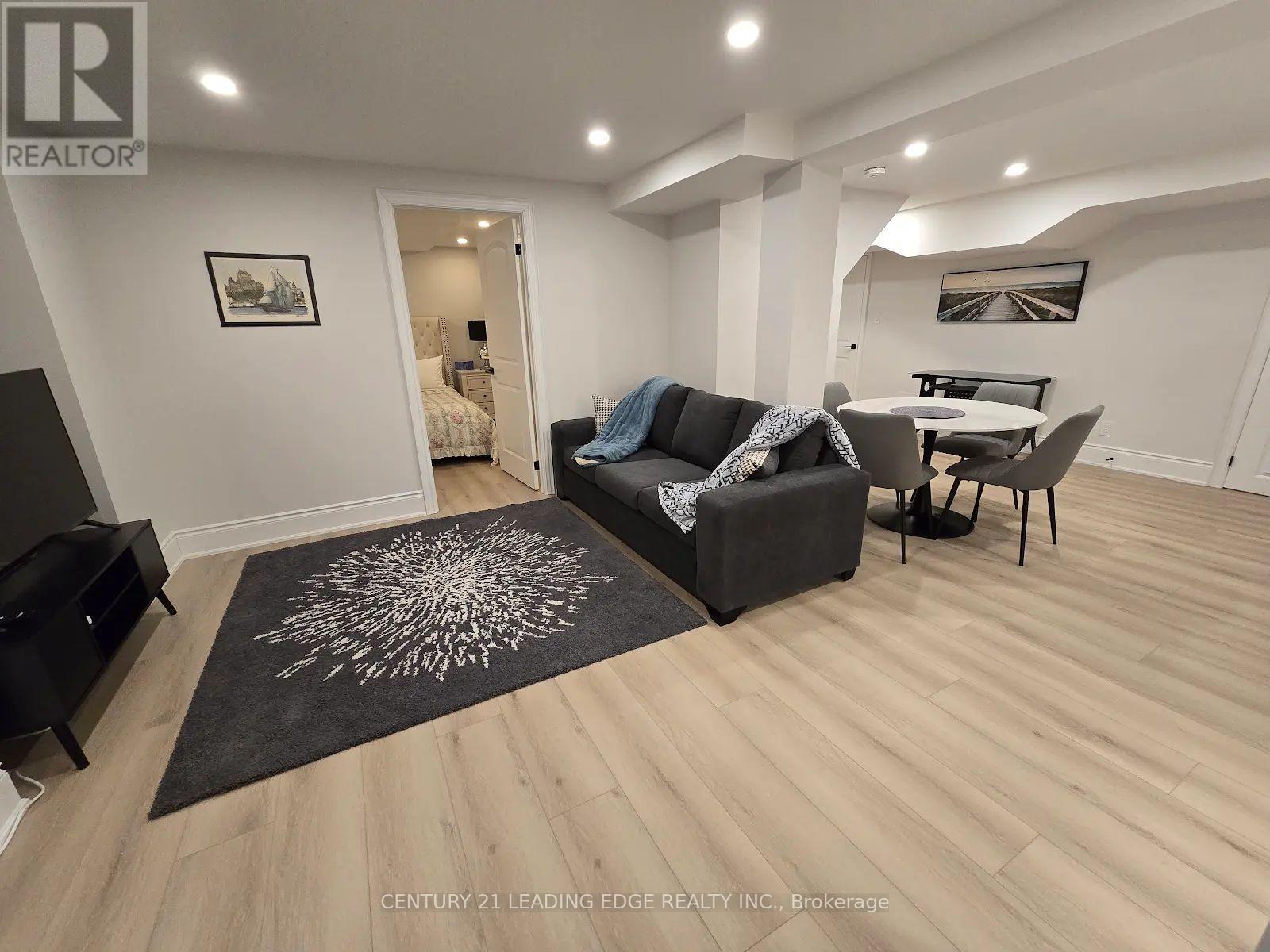 14 Porthclair Court, Toronto, Ontario  M1B 4X7 - Photo 11 - E13214702