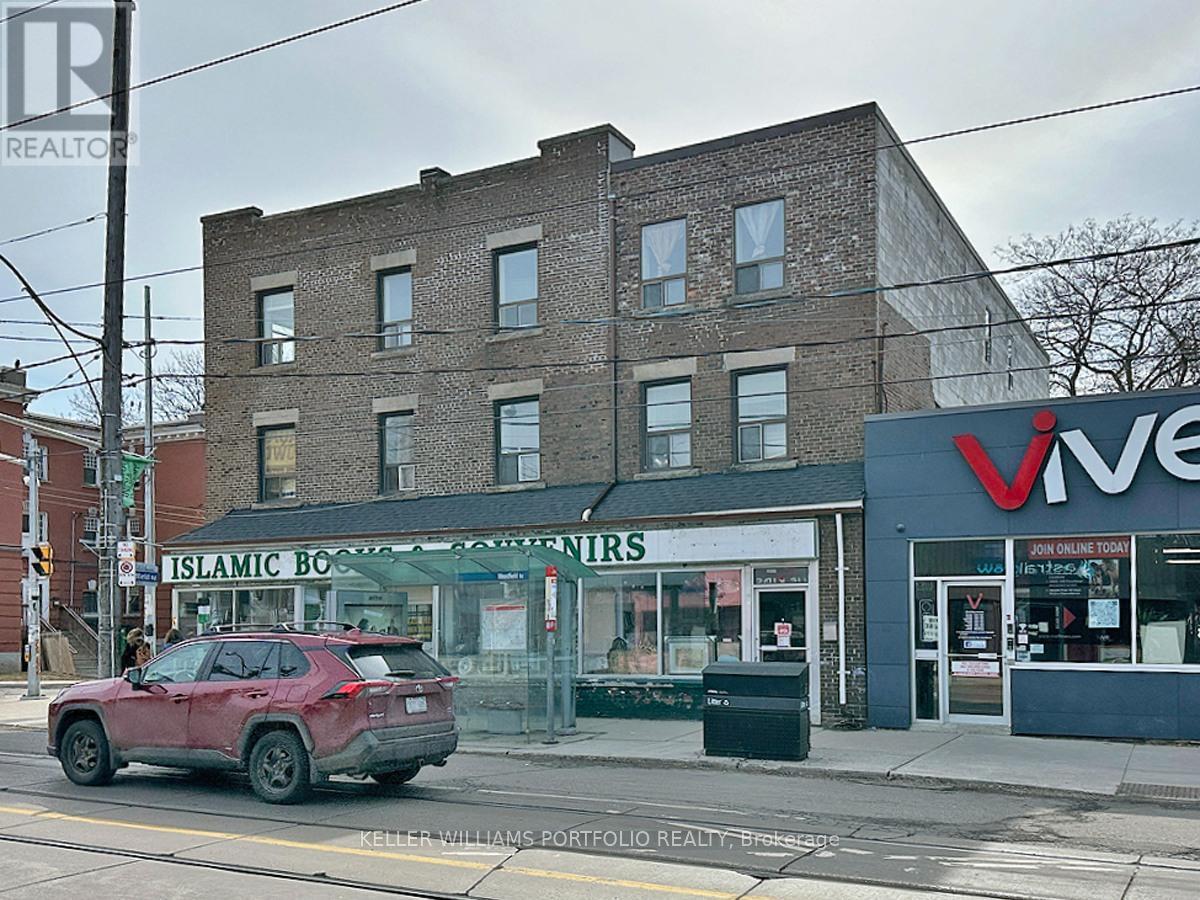 1395 GERRARD STREET E, Toronto, Ontario