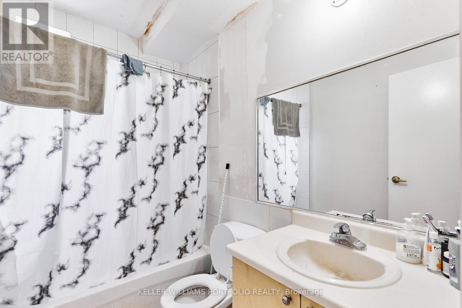 1395 Gerrard Street E, Toronto, Ontario  M4L 1Z3 - Photo 17 - E13214710