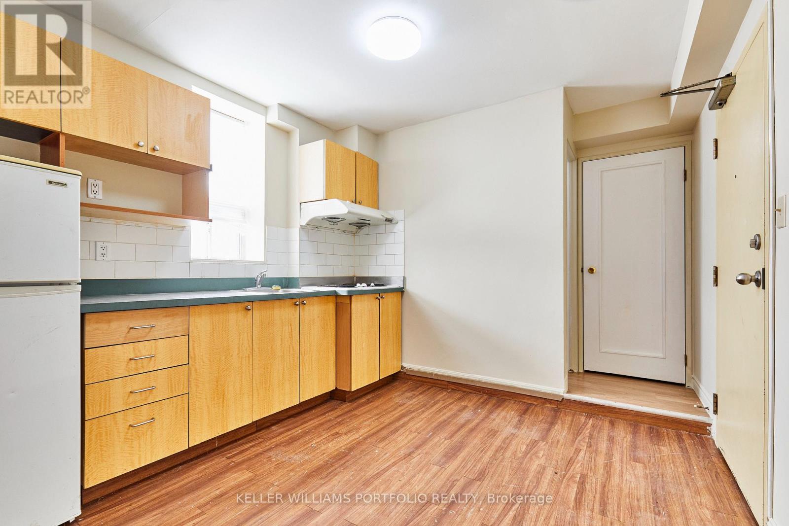 1395 Gerrard Street E, Toronto, Ontario  M4L 1Z3 - Photo 19 - E13214716