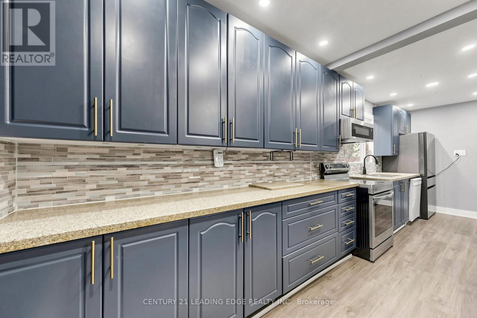 26 Cartier Crescent, Toronto, Ontario  M1P 3N8 - Photo 11 - E13214724