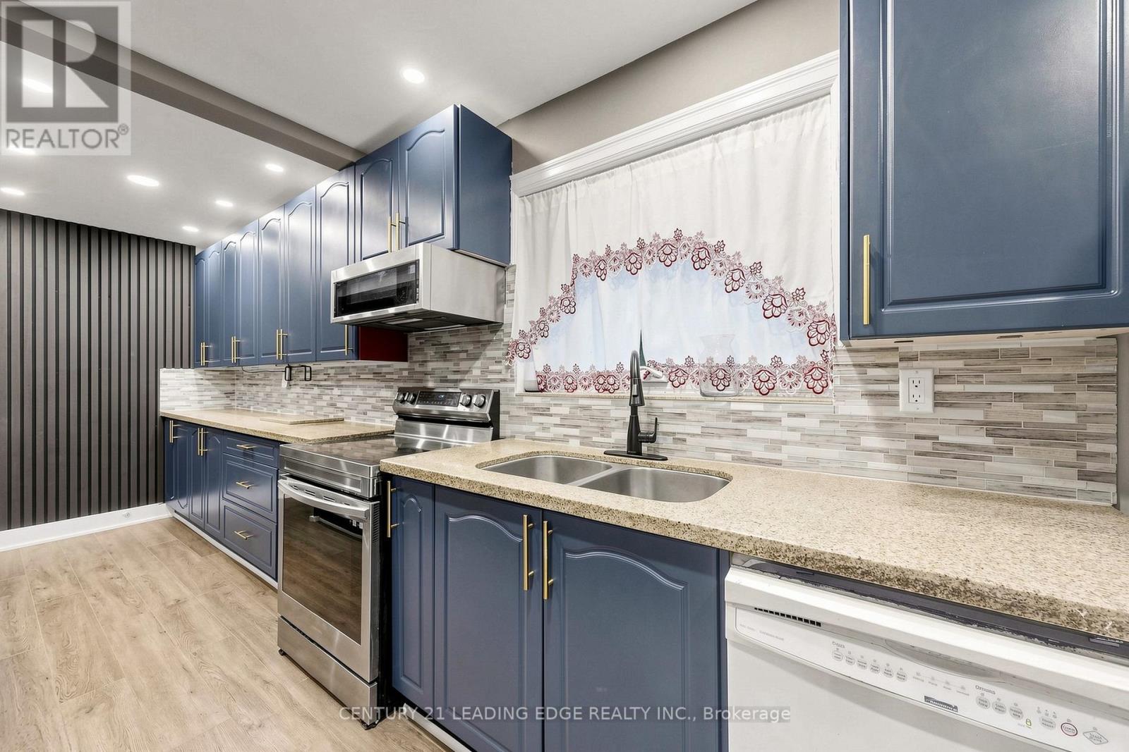26 Cartier Crescent, Toronto, Ontario  M1P 3N8 - Photo 12 - E13214724