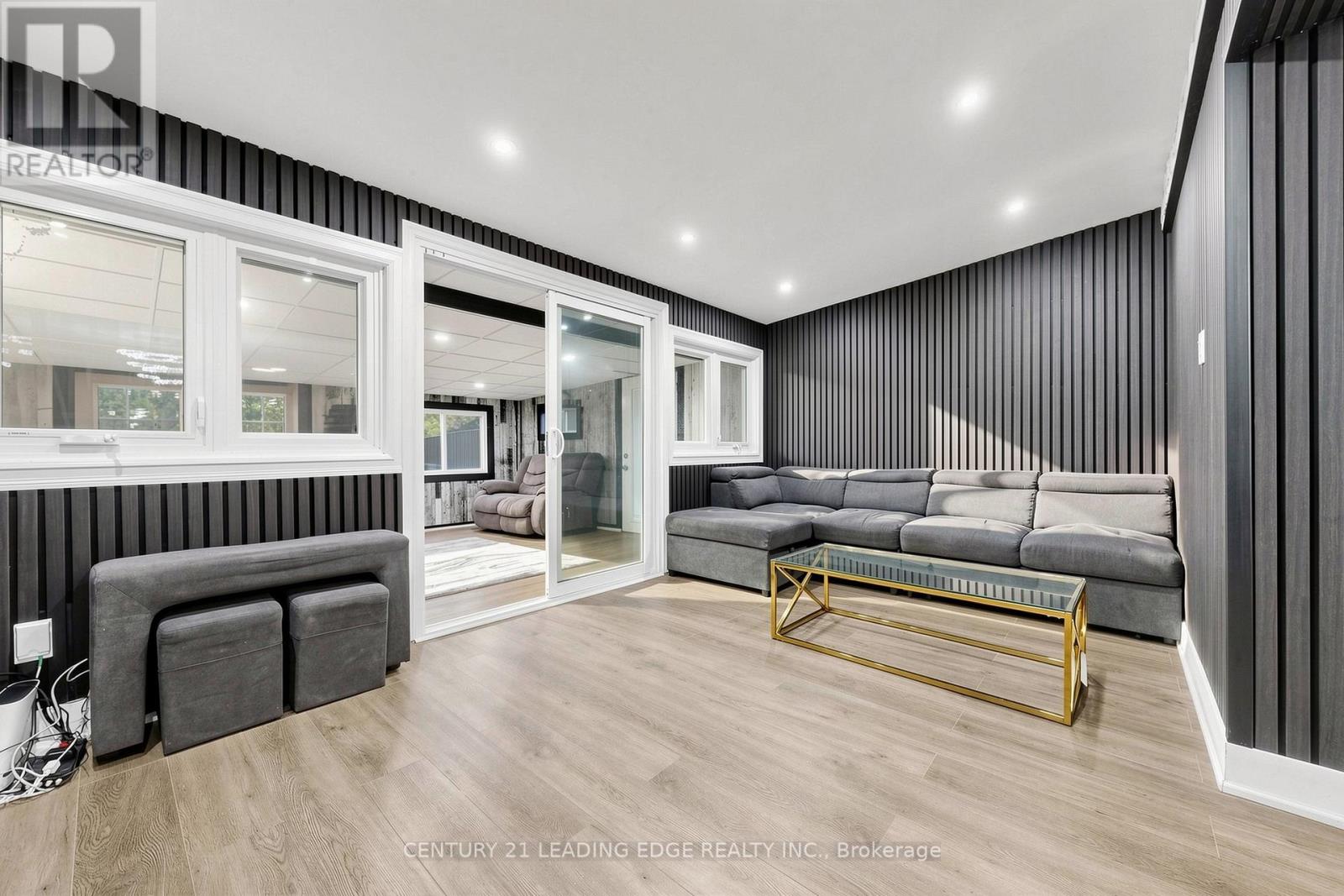 26 Cartier Crescent, Toronto, Ontario  M1P 3N8 - Photo 9 - E13214724