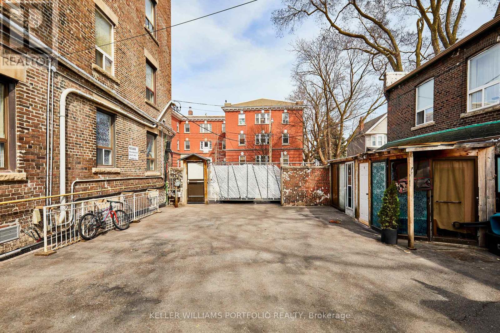 1395 Gerrard Street E, Toronto, Ontario  M4L 1Z3 - Photo 31 - E13214726