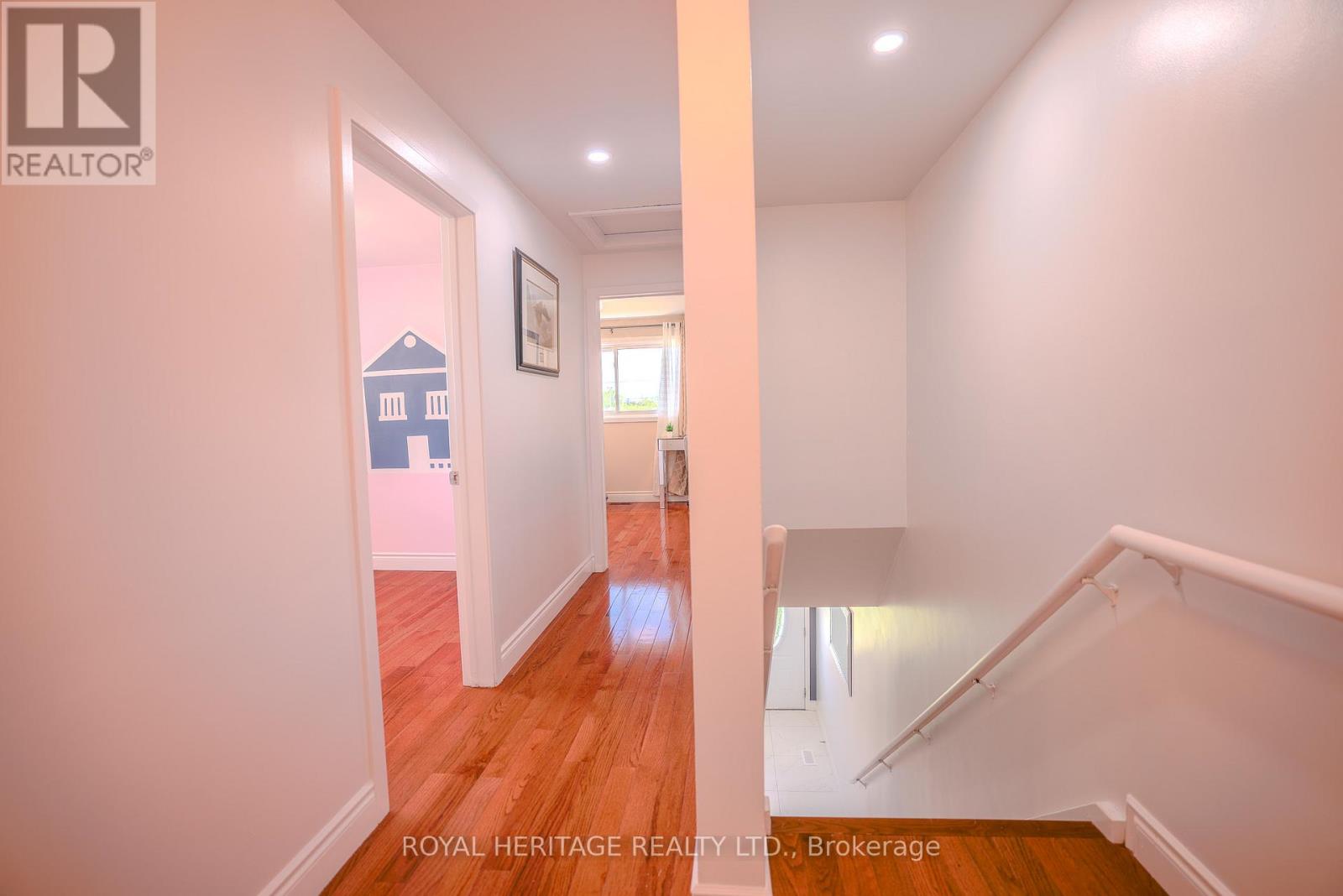 1092 Cedar Street, Oshawa, Ontario  L1J 3R9 - Photo 20 - E13214780