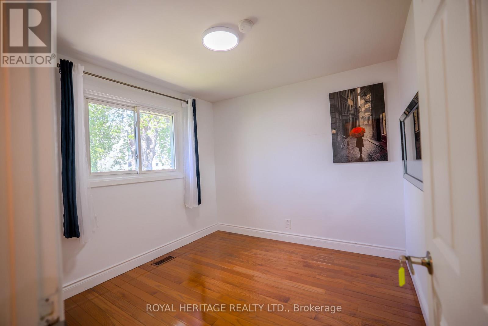 1092 Cedar Street, Oshawa, Ontario  L1J 3R9 - Photo 21 - E13214780