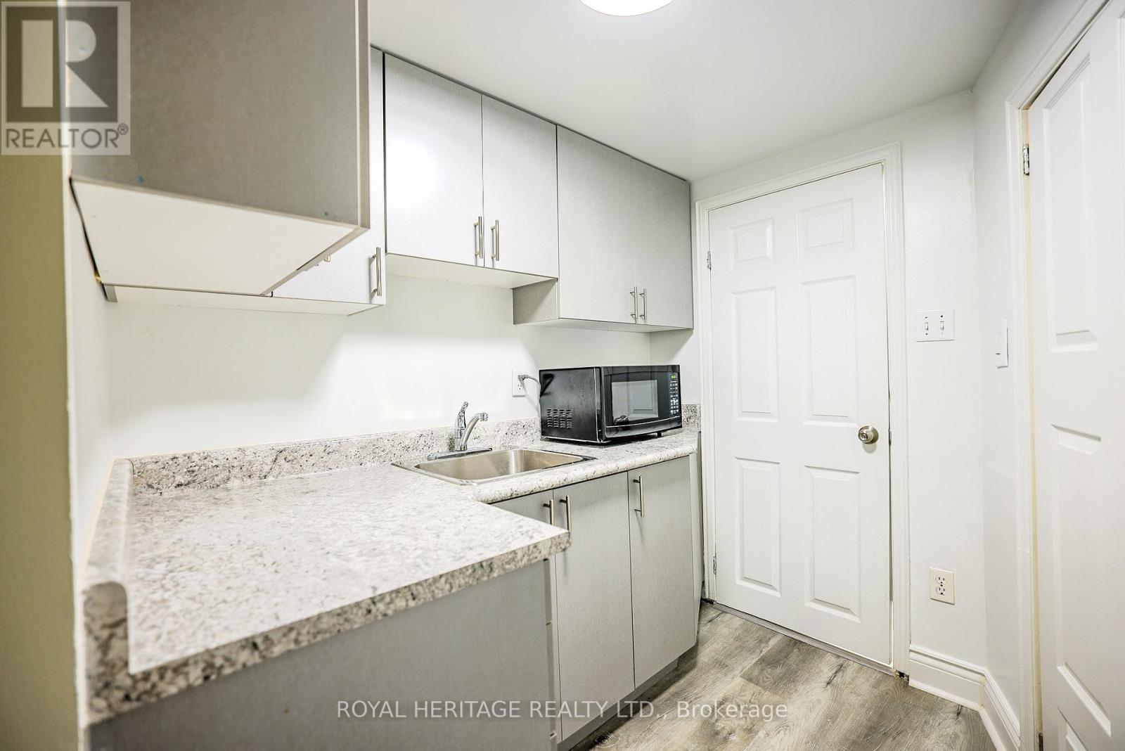 1092 Cedar Street, Oshawa, Ontario  L1J 3R9 - Photo 33 - E13214780