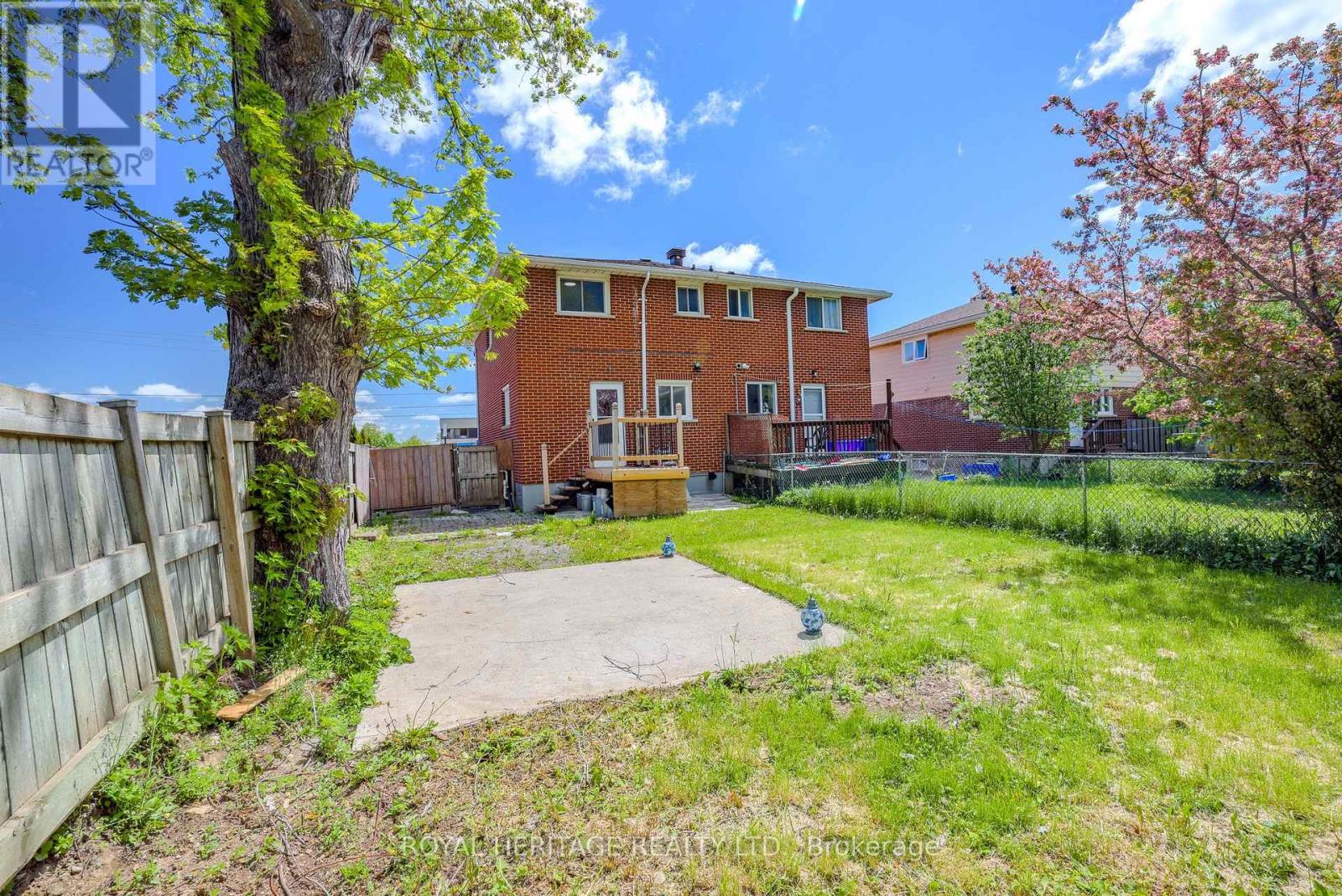 1092 Cedar Street, Oshawa, Ontario  L1J 3R9 - Photo 39 - E13214780