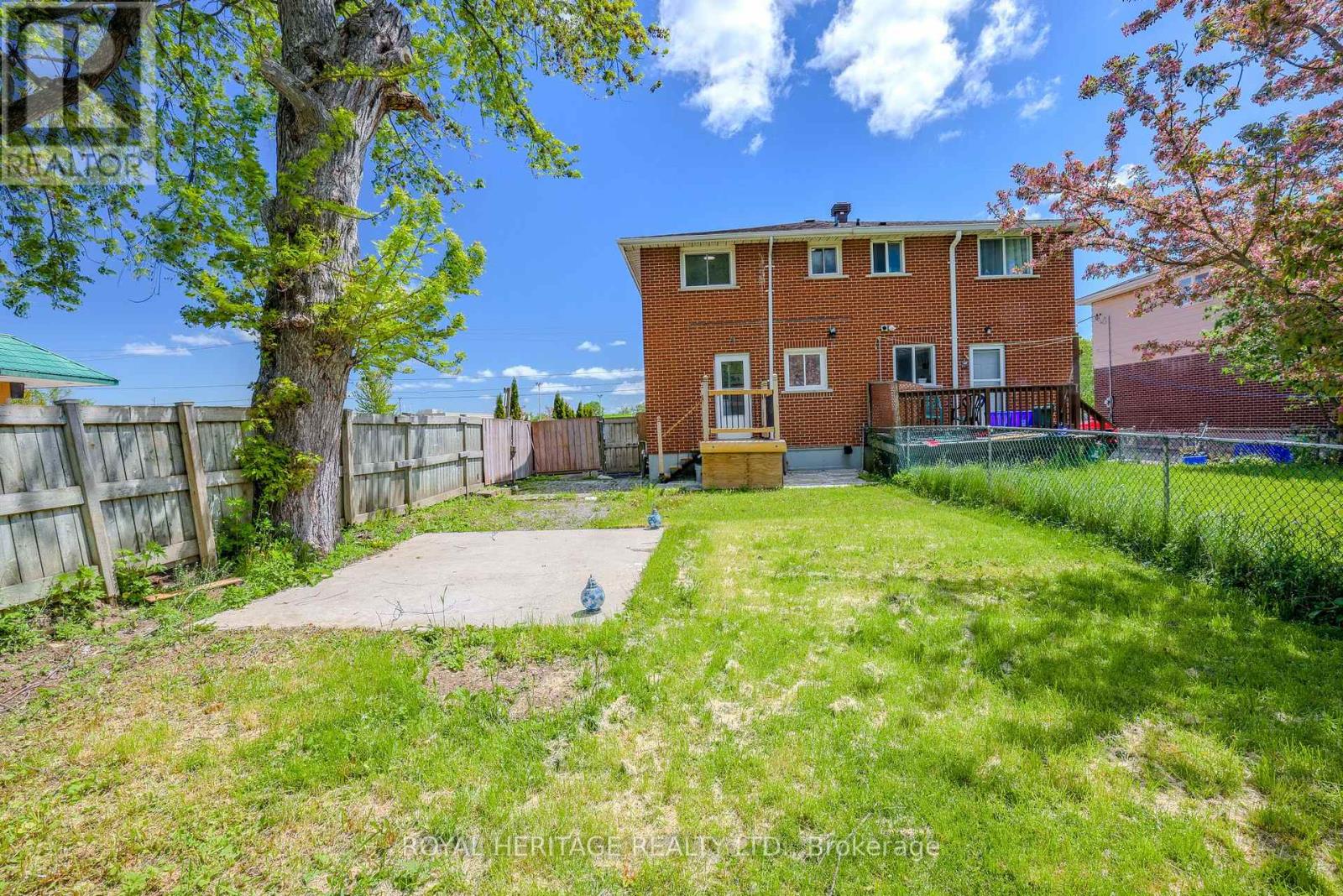1092 Cedar Street, Oshawa, Ontario  L1J 3R9 - Photo 40 - E13214780