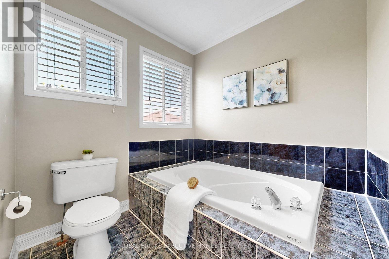 13 Howling Crescent, Ajax, Ontario  L1S 7N7 - Photo 26 - E13214804