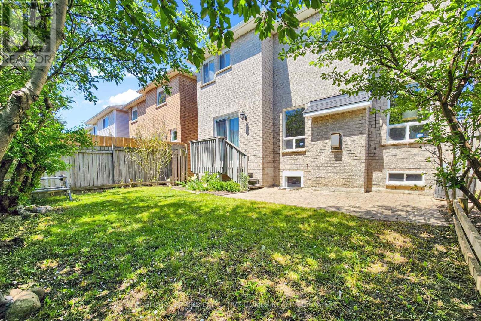 13 Howling Crescent, Ajax, Ontario  L1S 7N7 - Photo 47 - E13214804