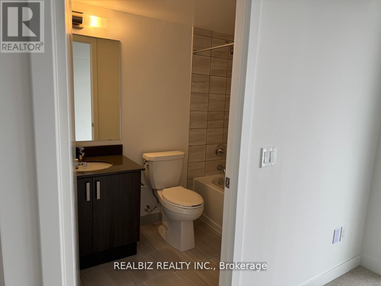902 - 1010 Sandy Beach Road, Pickering, Ontario  L1W 0C7 - Photo 4 - E13214858