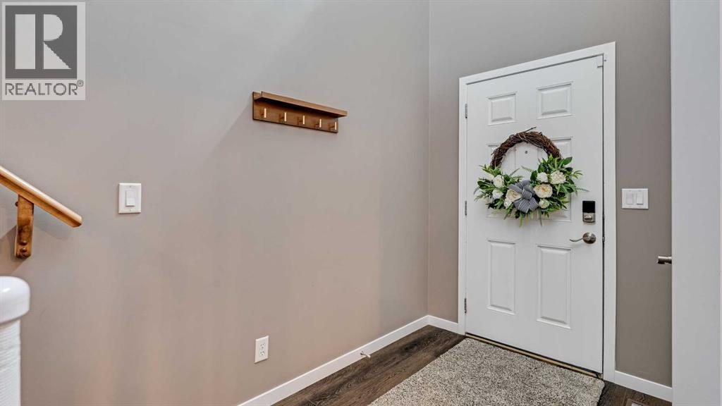 36 New Brighton Landing Se, Calgary, Alberta  T2Z 0S5 - Photo 3 - A2308615