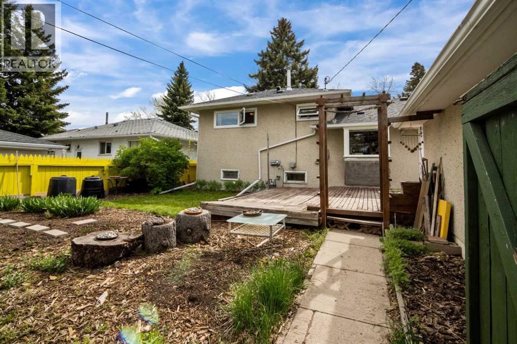 2716 Brecken Road Nw, Calgary, Alberta  T2L 1H3 - Photo 21 - A2314482