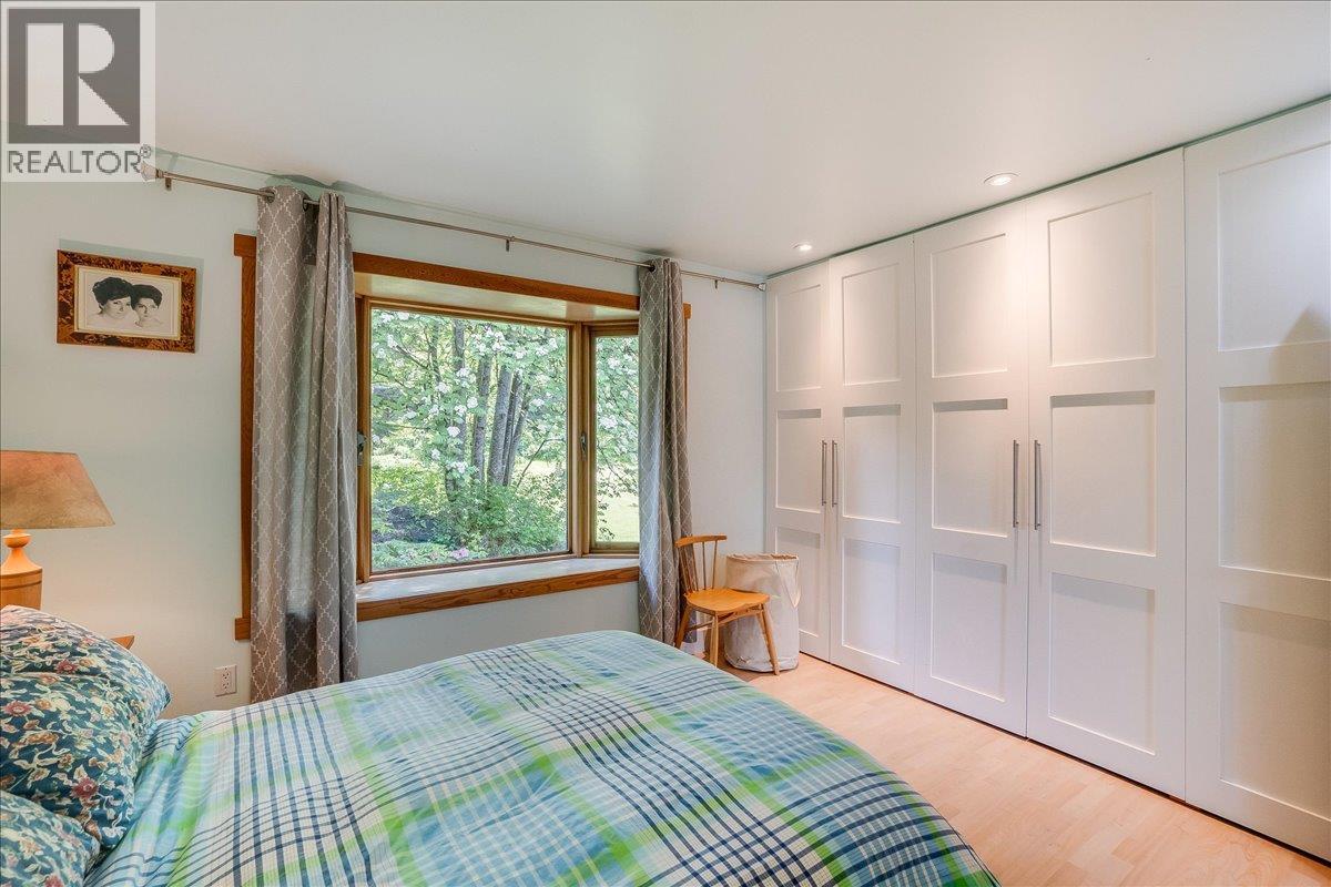 1001 Gilker Street, Nelson, British Columbia  V1L 5V3 - Photo 18 - 10389313
