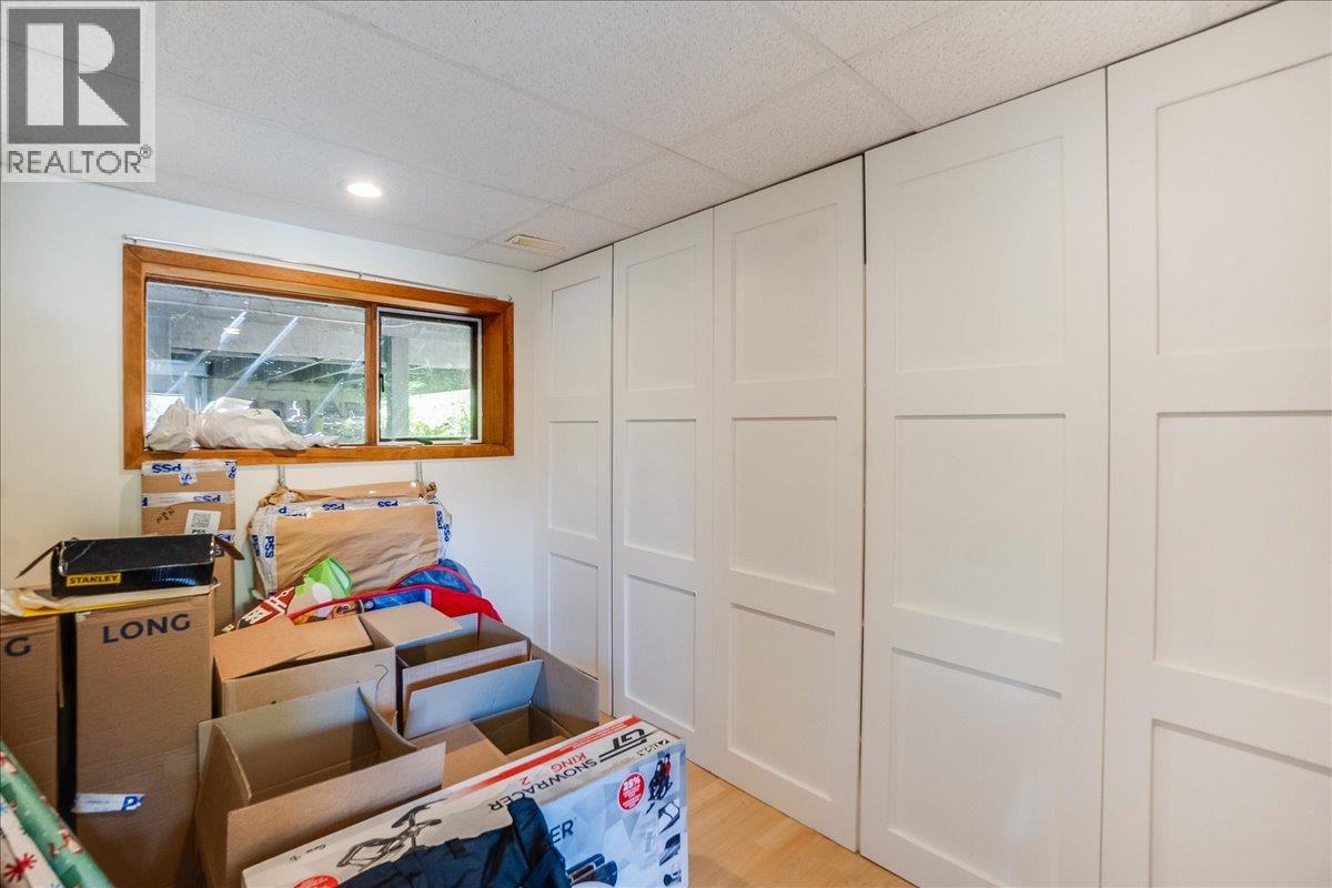 1001 Gilker Street, Nelson, British Columbia  V1L 5V3 - Photo 30 - 10389313