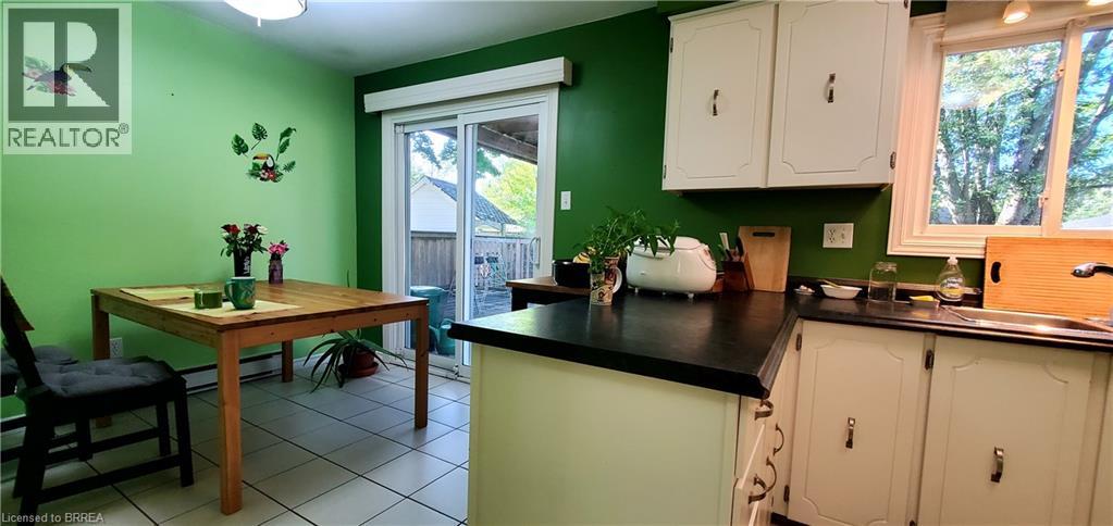 30 Inglewood Street, Brantford, Ontario  N3P 1A3 - Photo 7 - 40834714
