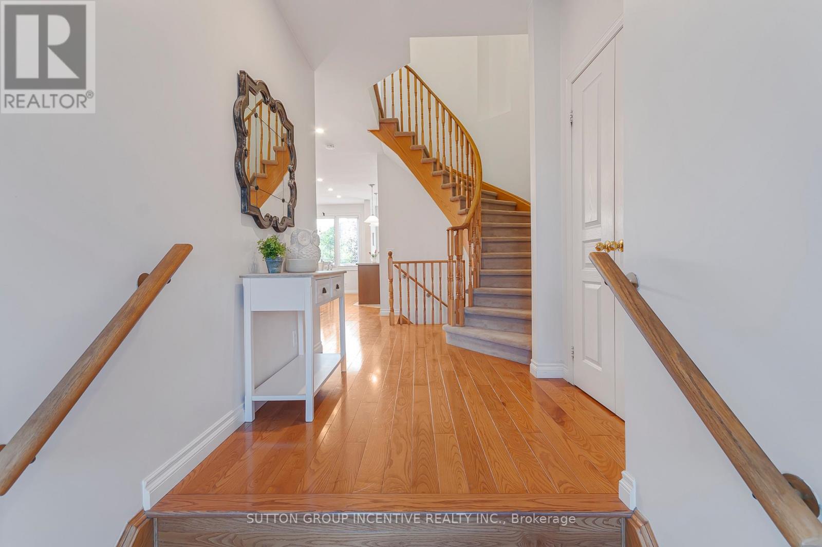 119 Thatcher Crescent, East Gwillimbury, Ontario  L9N 0B9 - Photo 3 - N13214566