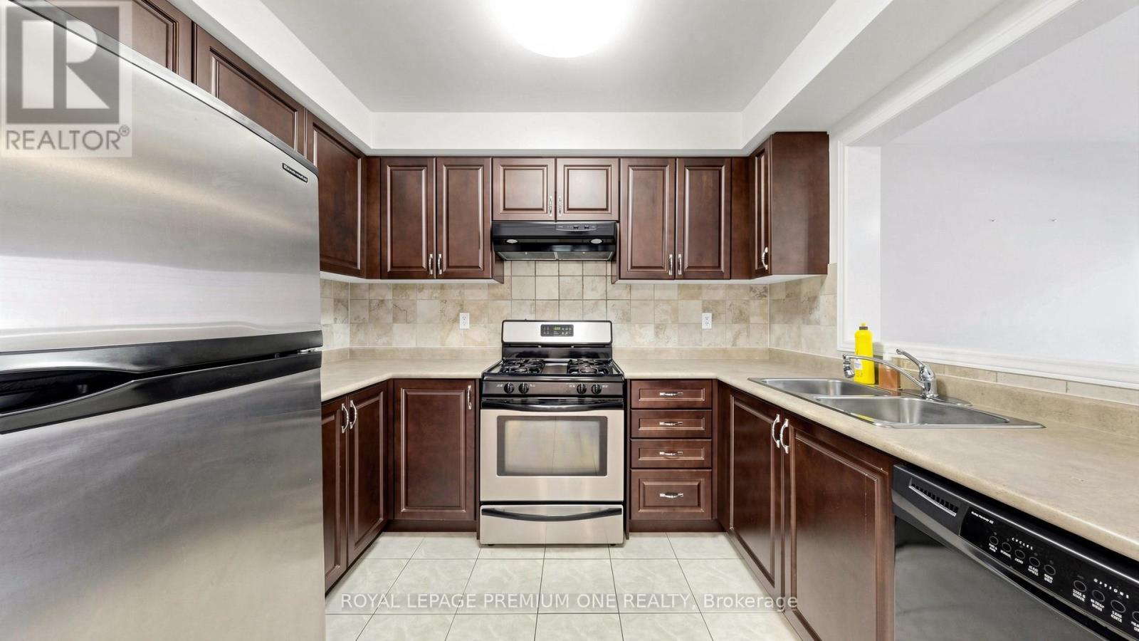 108 Argento Crescent, Vaughan, Ontario  L4H 0B6 - Photo 6 - N13214752