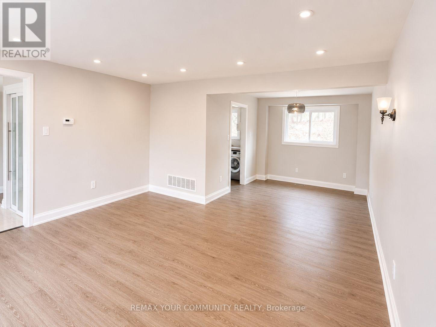 77 Beswick Drive, Newmarket, Ontario  L3Y 1E8 - Photo 5 - N13214786