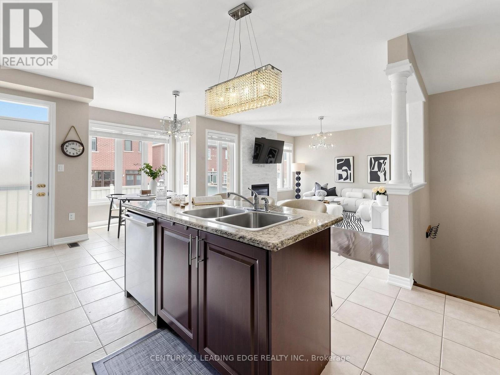 6 Kellington Trail S, Whitchurch-Stouffville, Ontario  L4A 7X3 - Photo 18 - N13214856