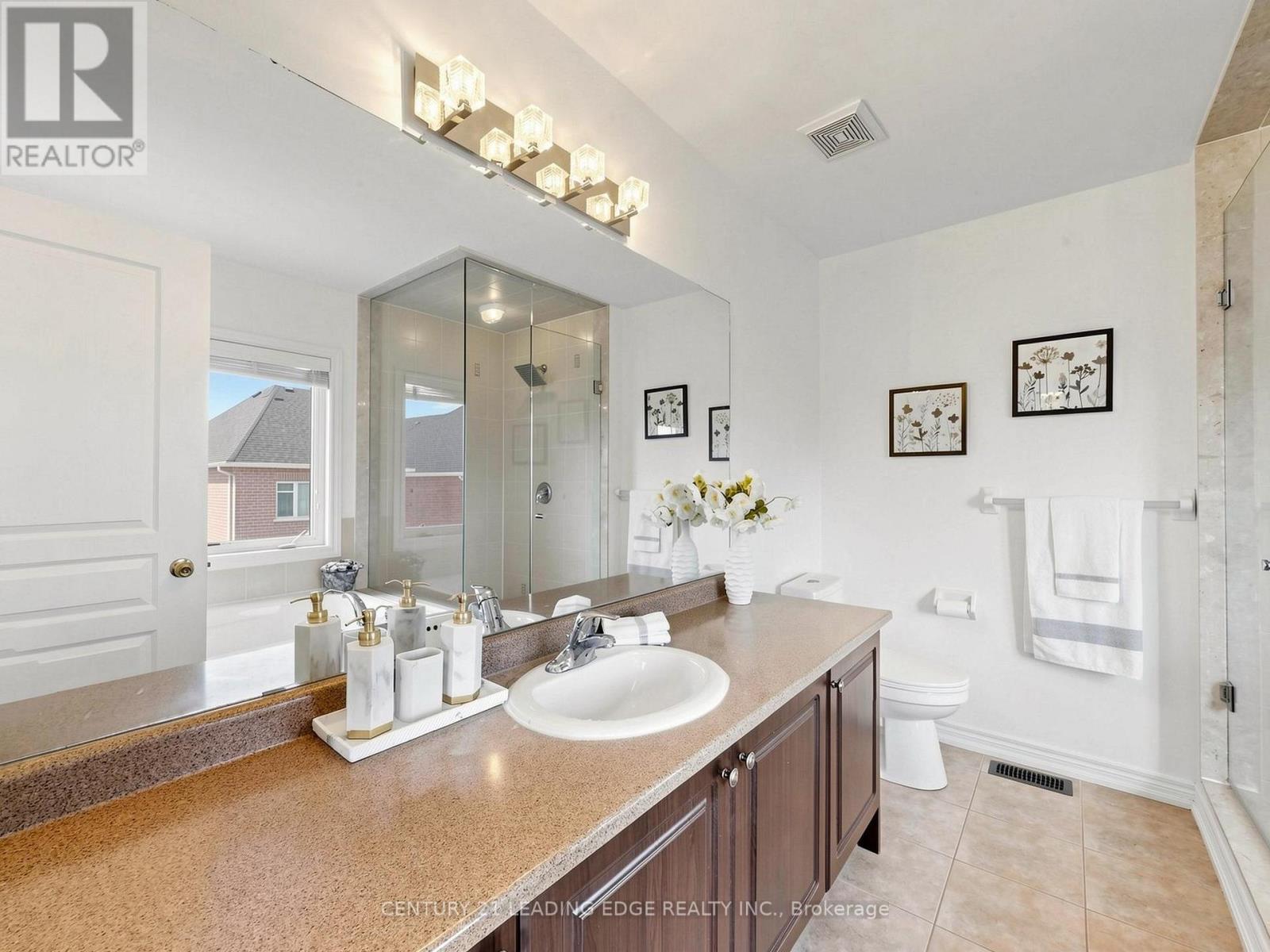 6 Kellington Trail S, Whitchurch-Stouffville, Ontario  L4A 7X3 - Photo 30 - N13214856