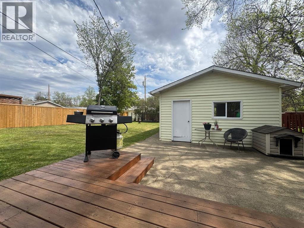 4617 61 Street, Camrose, Alberta  T4V 2H8 - Photo 4 - A2315016