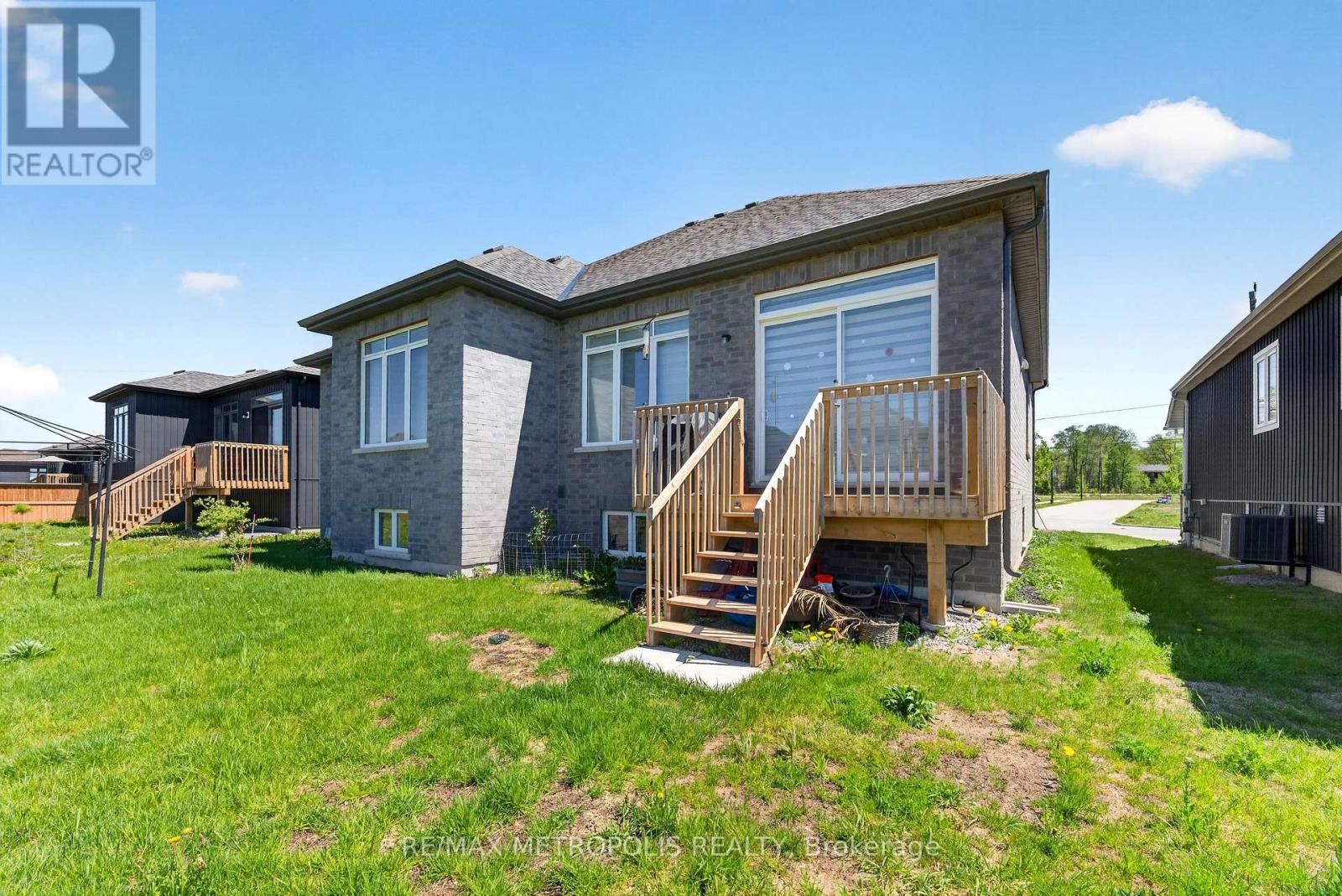 298 Ramblewood Drive, Wasaga Beach, Ontario  L9Z 2B2 - Photo 35 - S13214636