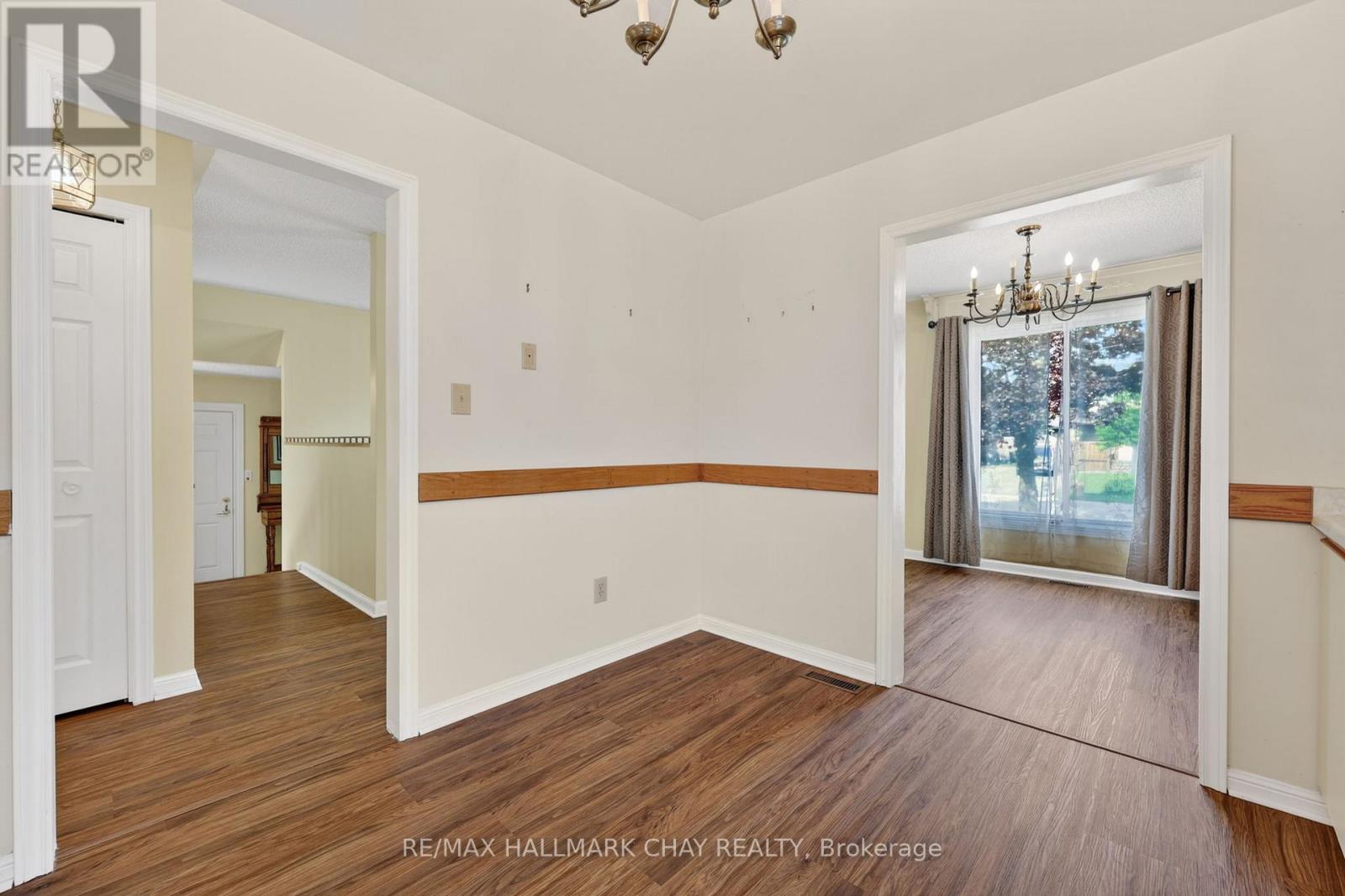 13 Bronte Crescent, Barrie (Letitia Heights), Ontario  L4N 5B8 - Photo 17 - S13214684