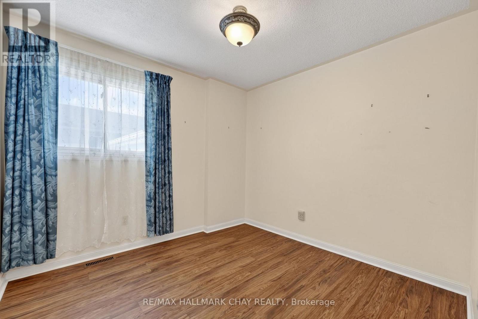 13 Bronte Crescent, Barrie (Letitia Heights), Ontario  L4N 5B8 - Photo 25 - S13214684