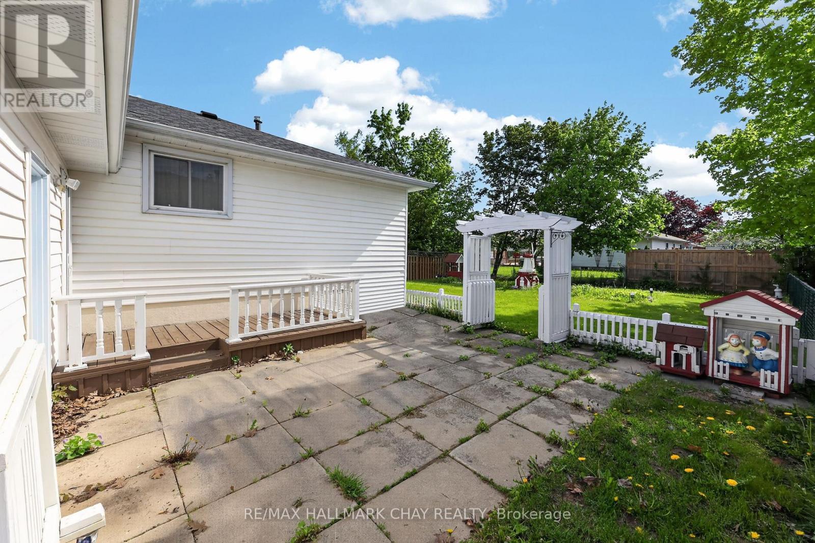 13 Bronte Crescent, Barrie (Letitia Heights), Ontario  L4N 5B8 - Photo 7 - S13214684