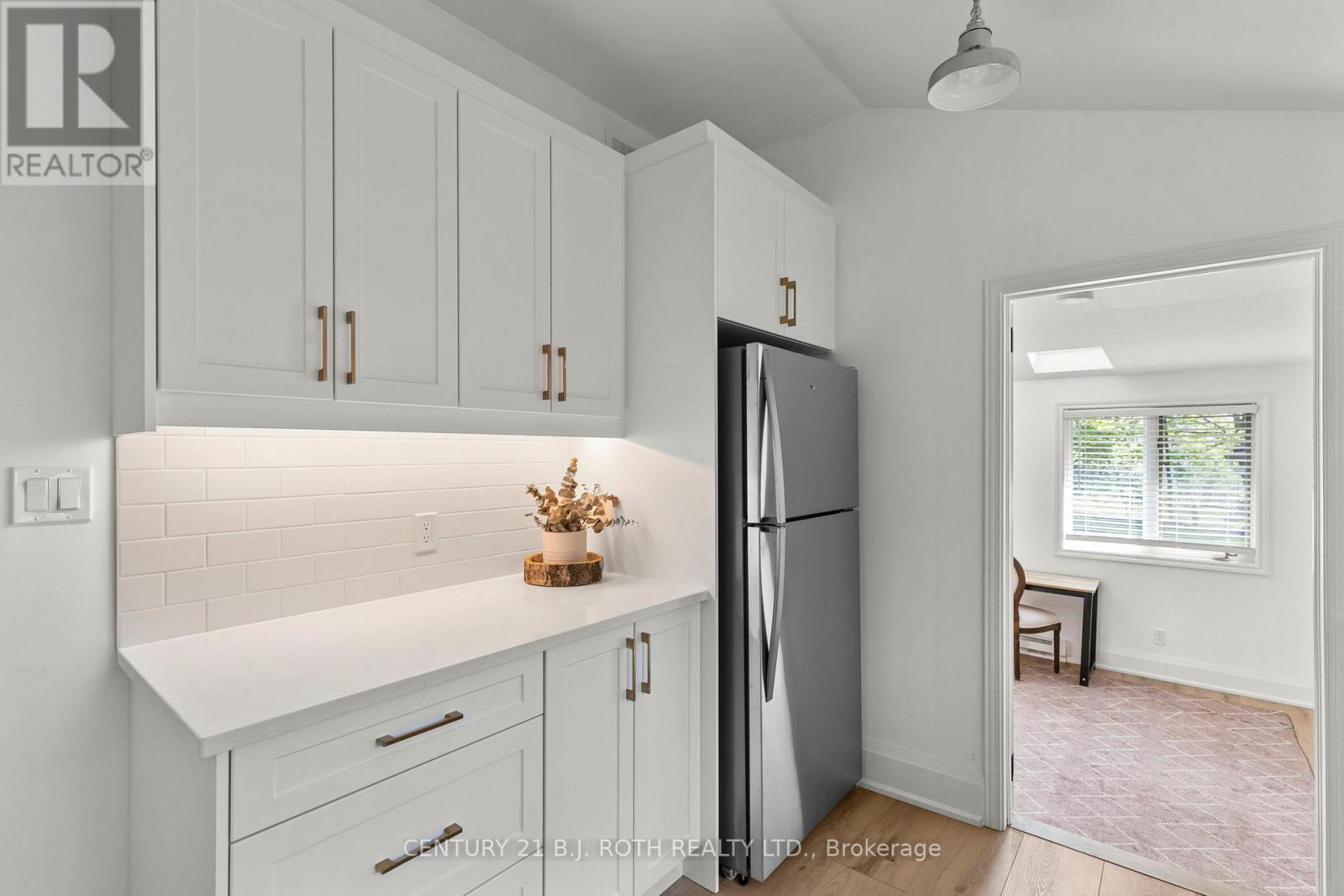 13 Nelson Square E, Barrie (North Shore), Ontario  L4M 4J6 - Photo 31 - S13214880