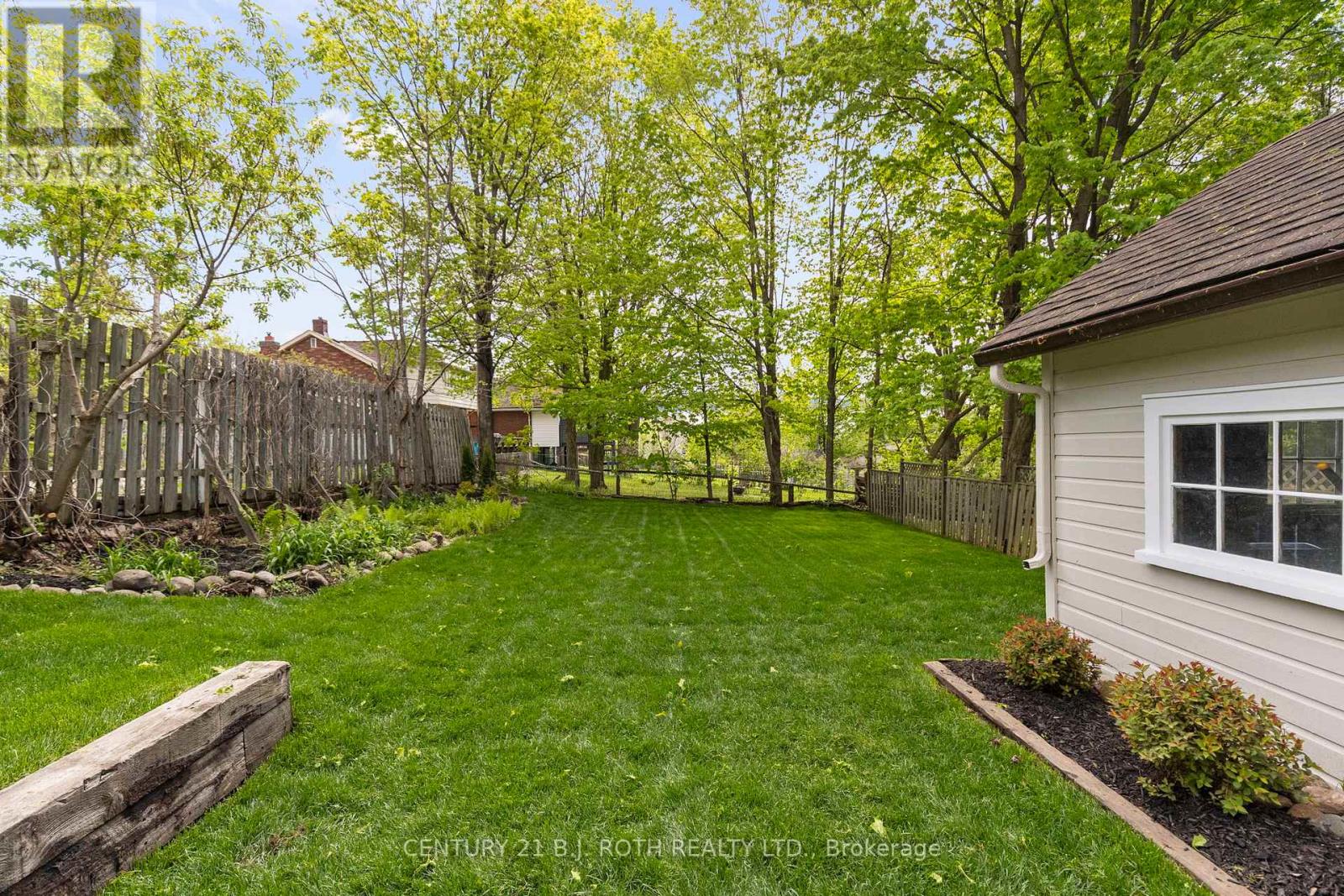 13 Nelson Square E, Barrie (North Shore), Ontario  L4M 4J6 - Photo 40 - S13214880