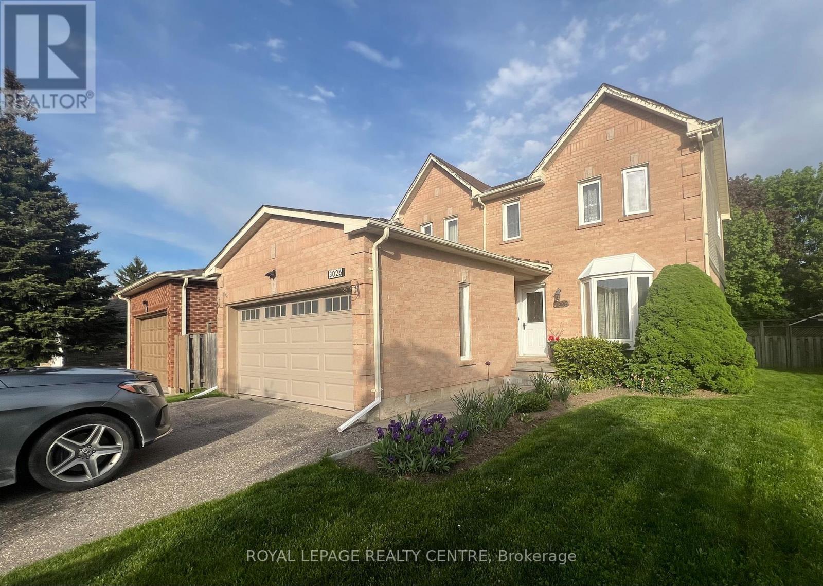 3026 Dalehurst Drive, Mississauga, Ontario  L5N 6M8 - Photo 2 - W13155038