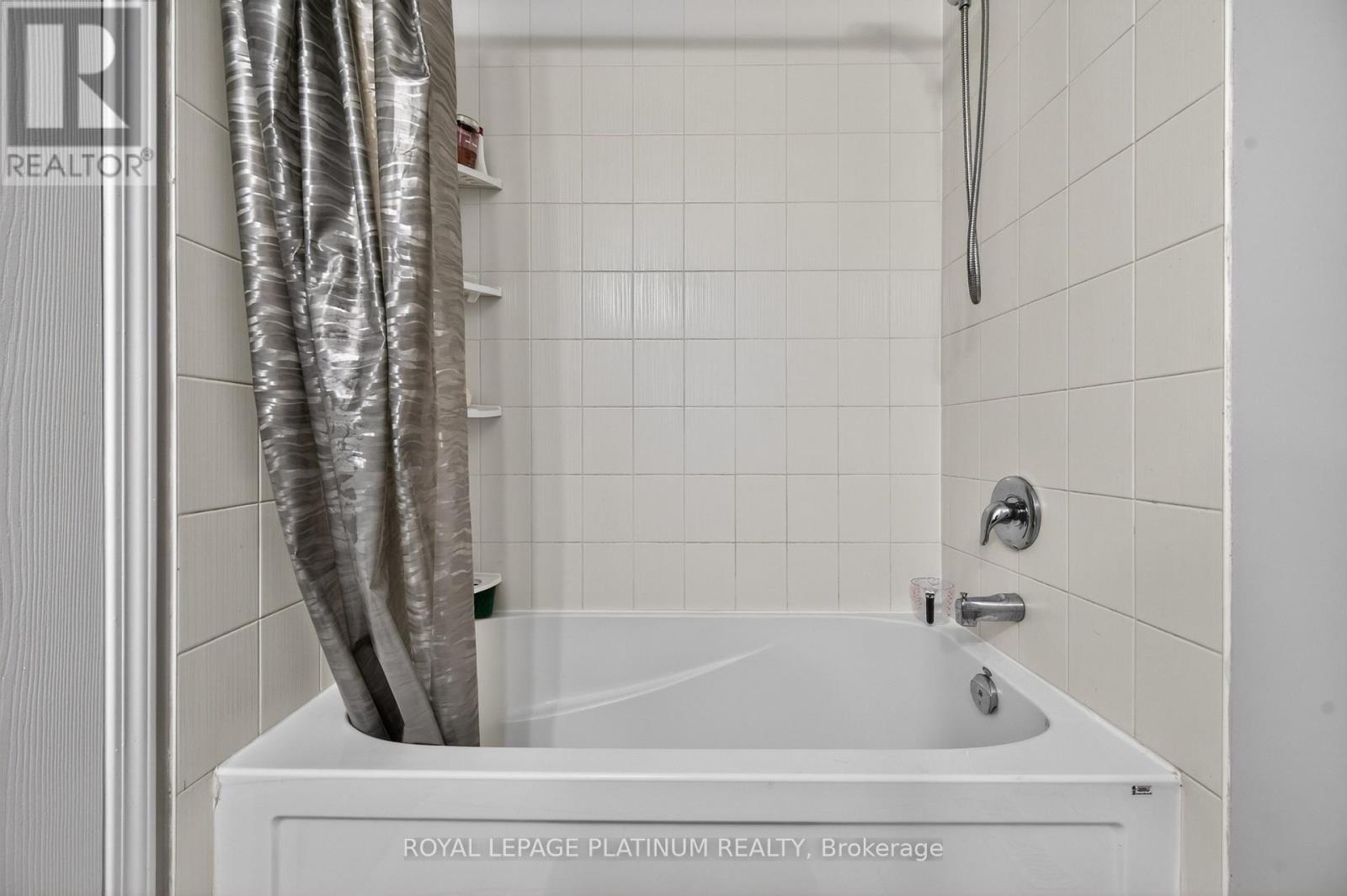 15 Aylesbury Drive, Brampton, Ontario  L7A 0V3 - Photo 30 - W13214632