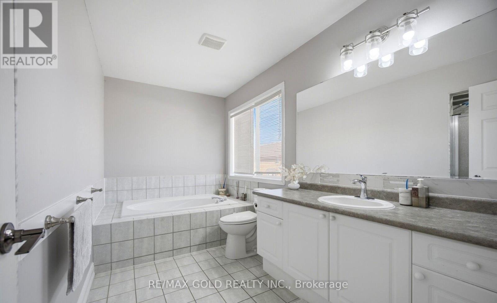 28 Latania Boulevard, Brampton, Ontario  L6P 1S9 - Photo 18 - W13214650